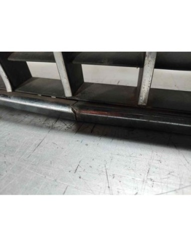 REJILLA DELANTERA AUDI A4 BERLINA (8E) - 237939