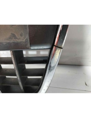 REJILLA DELANTERA AUDI A4 BERLINA (8E) - 237939