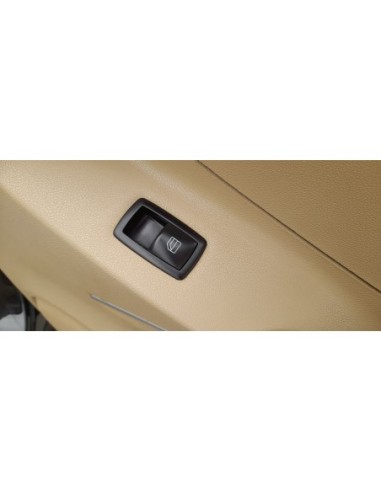 MANDO ELEVALUNAS DELANTERO DERECHO...