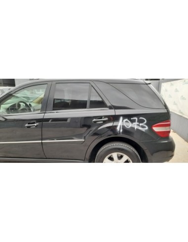 PUERTA TRASERA IZQUIERDA MERCEDES-BENZ CLASE ML...