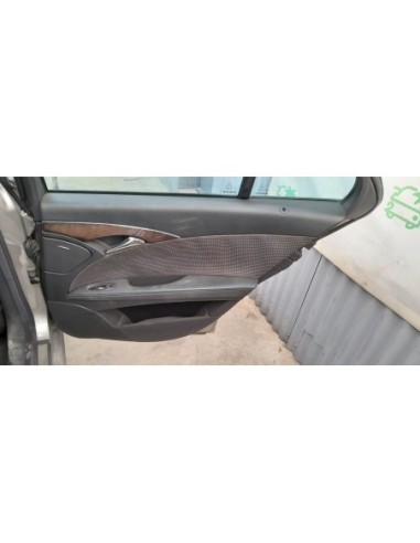 GUARNECIDO PUERTA TRASERA DERECHA MERCEDES-BENZ...