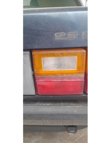 PILOTO TRASERO DERECHO INTERIOR AUDI 100...