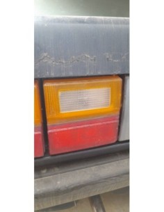 PILOTO TRASERO IZQUIERDO INTERIOR AUDI 100 BERLINA (443)...