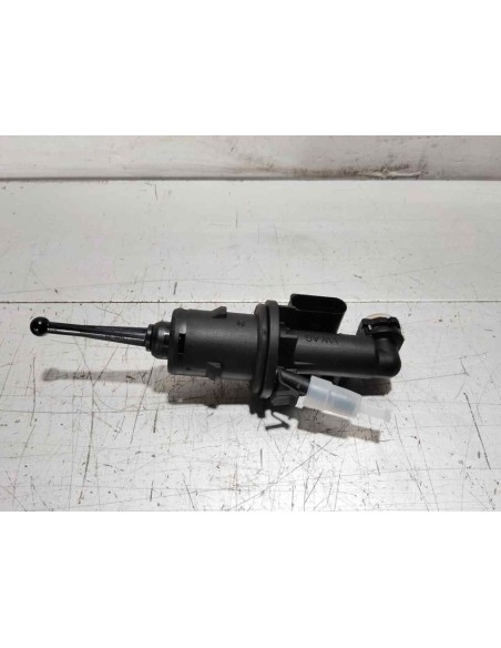 BOMBA EMBRAGUE VOLKSWAGEN PASSAT BERLINA (3C2) - 270138