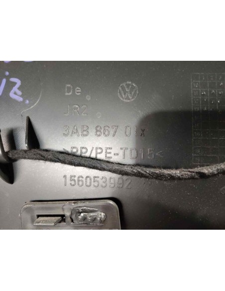 GUARNECIDO PUERTA DELANTERA IZQUIERDA VOLKSWAGEN PASSAT BERLINA (362) - 129584