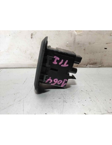 MANDO ELEVALUNAS TRASERO IZQUIERDO MERCEDES-BENZ CLASE B (BM 245) - 267587