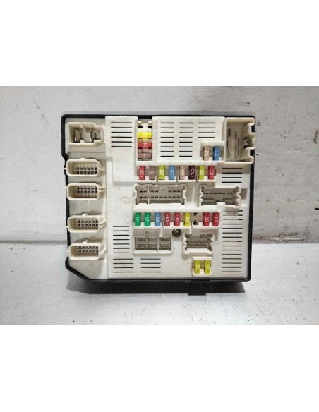 CAJA RELES / FUSIBLES RENAULT MEGANE III BERLINA 5P - 183630