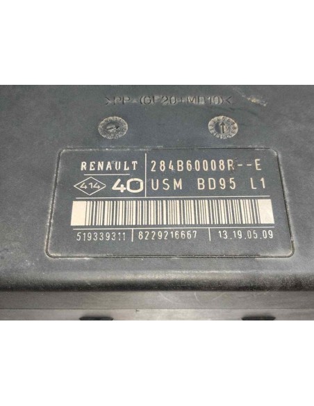 CAJA RELES / FUSIBLES RENAULT MEGANE III BERLINA 5P - 183630