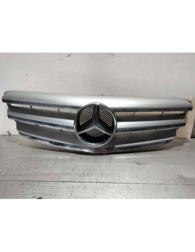 REJILLA DELANTERA MERCEDES-BENZ CLASE B (BM...