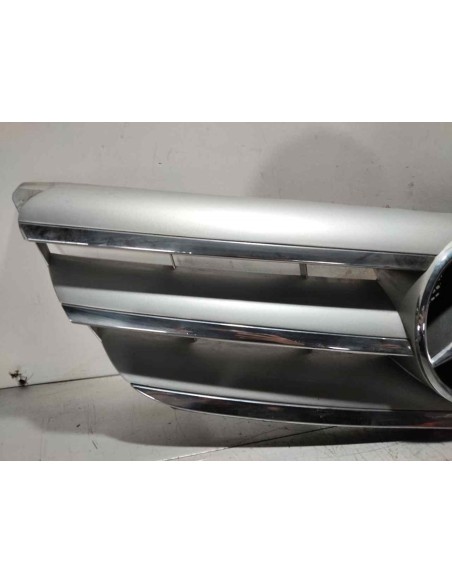 REJILLA DELANTERA MERCEDES-BENZ CLASE B (BM 245) - 270252