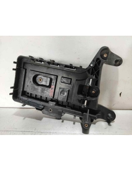 SOPORTE BATERIA VOLKSWAGEN PASSAT VARIANT (3C5) - 270638