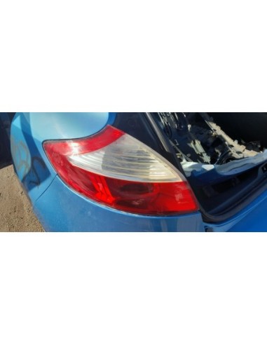 PILOTO TRASERO IZQUIERDO RENAULT MEGANE III...