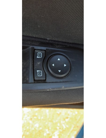 RETROVISOR DERECHO RENAULT MEGANE III BERLINA 5P - 270661