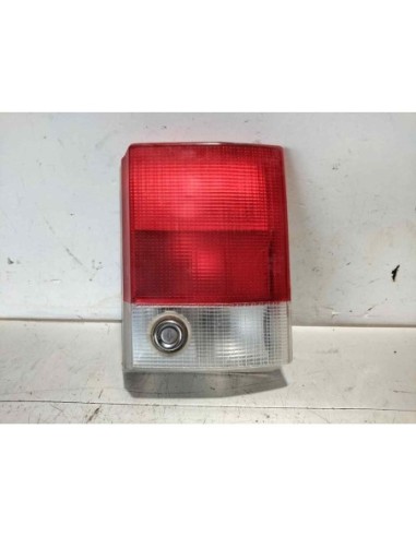 PILOTO TRASERO DERECHO INTERIOR AUDI 80...