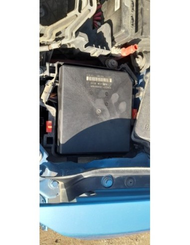 CAJA RELES / FUSIBLES RENAULT MEGANE III...