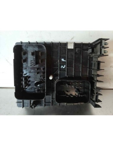 CAJA RELES / FUSIBLES VOLKSWAGEN GOLF V...