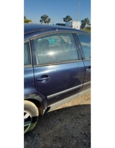 PUERTA TRASERA DERECHA VOLKSWAGEN PASSAT BERLINA (3B2) -...