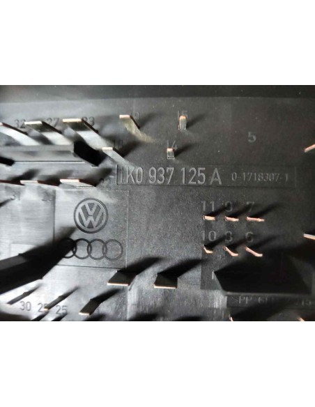 CAJA RELES / FUSIBLES AUDI A3 (8P1) - 220499
