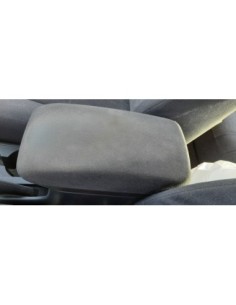 APOYABRAZOS CENTRAL TOYOTA COROLLA (E12) - 271113