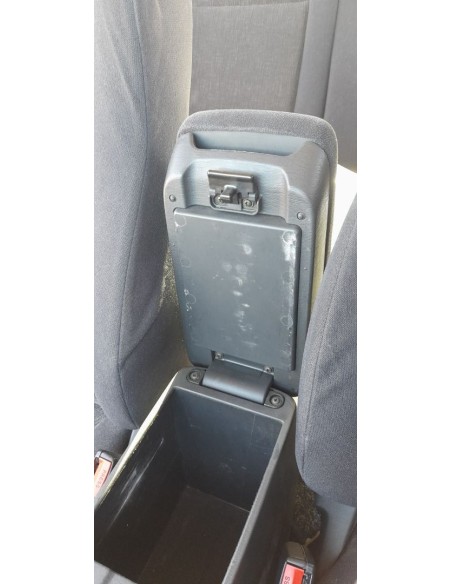 APOYABRAZOS CENTRAL TOYOTA COROLLA (E12) - 271113