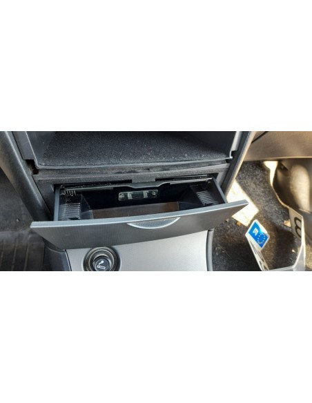 CENICERO TOYOTA COROLLA (E12) - 271117