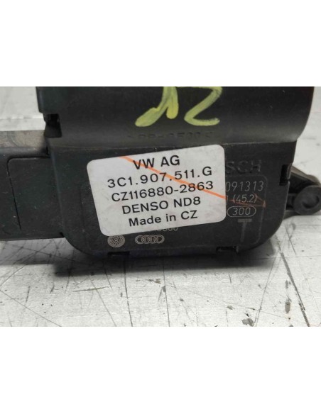 MOTOR APERTURA TRAMPILLAS CLIMATIZADOR VOLKSWAGEN PASSAT BERLINA (362) - 271343
