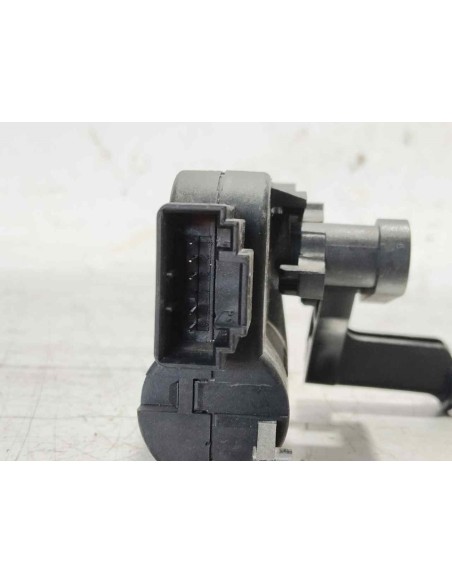 MOTOR APERTURA TRAMPILLAS CLIMATIZADOR VOLKSWAGEN PASSAT BERLINA (362) - 271341