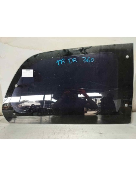 LUNA CUSTODIA TRASERA DERECHA KIA CARNIVAL II (FL) - 152955