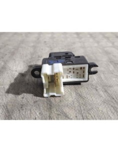 MANDO ELEVALUNAS DELANTERO DERECHO NISSAN MICRA (K12E) -... 2