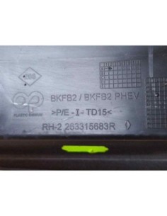 MOLDURAS DELANTERAS RENAULT MEGANE IV BERLINA 5P - 141266 2