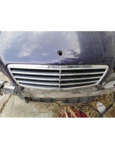 REJILLA DELANTERA MERCEDES-BENZ CLASE C (BM 203) BERLINA...
