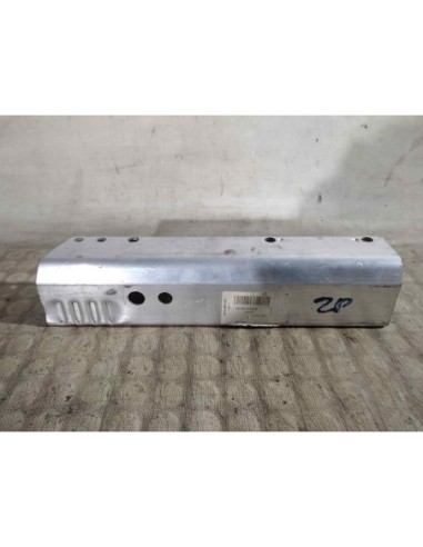 PUNTERA PARAGOLPES TRASERA DERECHA AUDI A4...