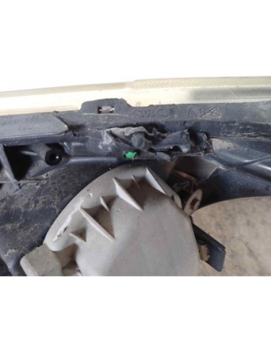 FARO DERECHO TOYOTA AVENSIS BERLINA (T25) - 201877