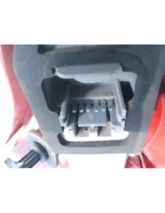 PILOTO TRASERO IZQUIERDO RENAULT CLIO II FASE II (B/CB0)... 2