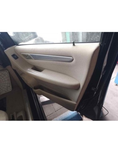 GUARNECIDO PUERTA DELANTERA DERECHA...