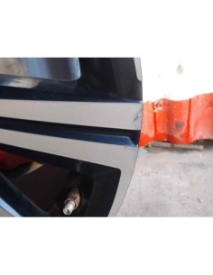 LLANTA TOYOTA COROLLA TOURING SPORTS (E21) - 253353 2