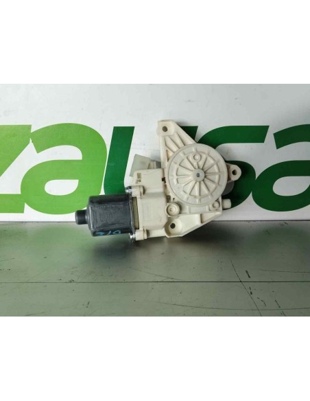 MOTOR ELEVALUNAS DELANTERO IZQUIERDO MERCEDES-BENZ CLASE A (BM 176) - 251120