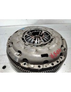 KIT EMBRAGUE VOLKSWAGEN PASSAT VARIANT (3C5) - 265270 2