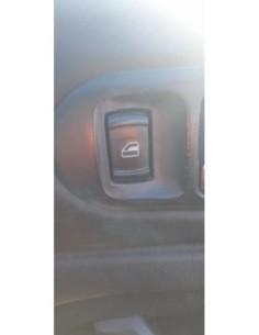 MANDO ELEVALUNAS DELANTERO DERECHO VOLKSWAGEN PASSAT...