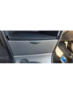 CENICERO TOYOTA COROLLA (E12) - 271117