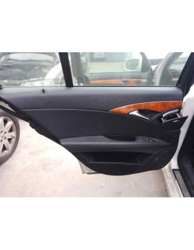 GUARNECIDO PUERTA TRASERA IZQUIERDA...