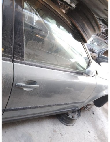PUERTA DELANTERA DERECHA VOLKSWAGEN PASSAT...