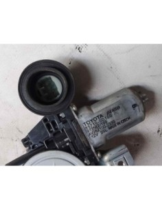 ELEVALUNAS DELANTERO DERECHO TOYOTA YARIS... 2