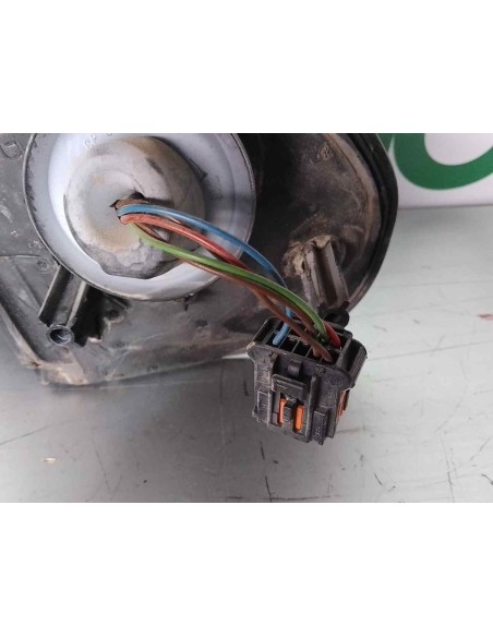 RETROVISOR IZQUIERDO PEUGEOT 206 + - 262039