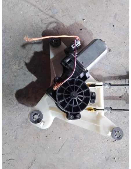 ELEVALUNAS DELANTERO DERECHO RENAULT MASTER III CAMIÓN/CHASIS - 234825