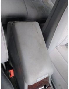 APOYABRAZOS CENTRAL MERCEDES-BENZ CLASE E (BM 210)... 2