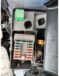 CAJA RELES / FUSIBLES CITROEN SAXO - 253683
