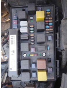 CAJA RELES / FUSIBLES OPEL ZAFIRA B - 198478