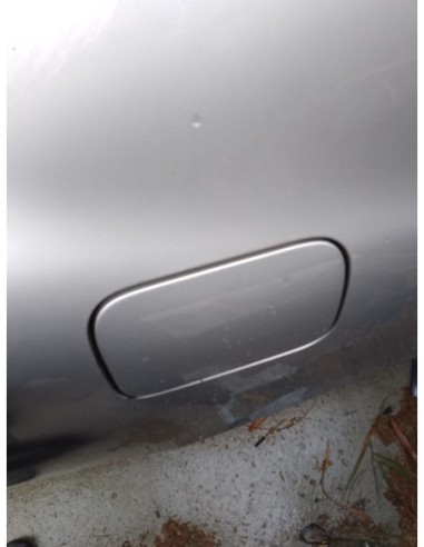 TAPA EXTERIOR COMBUSTIBLE MERCEDES-BENZ CLASE E...