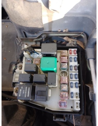 CAJA RELES / FUSIBLES MAZDA 323 F/S BERLINA...